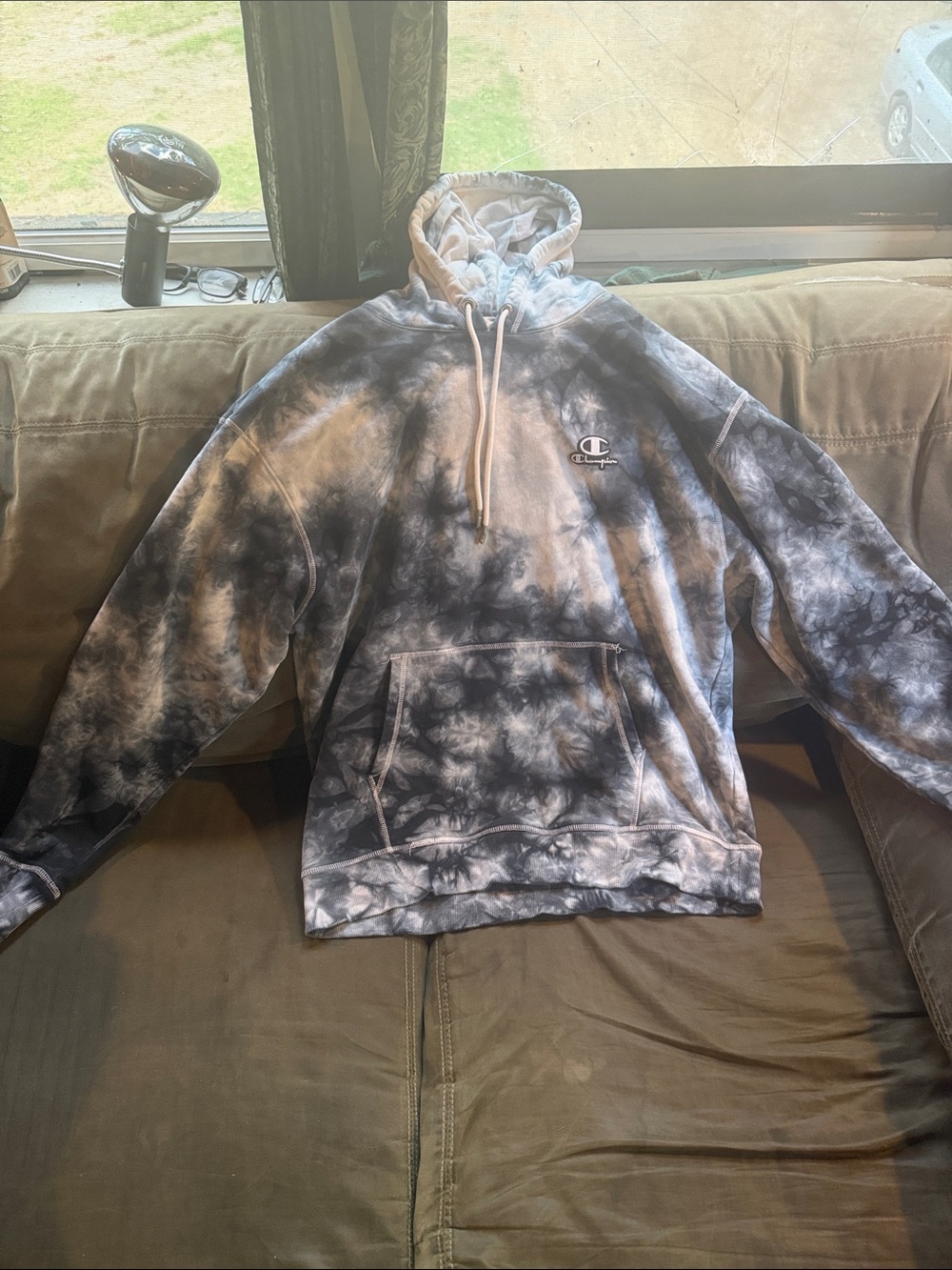 Champion Men’s Black & White Tie-Dye Pullover Hoodie